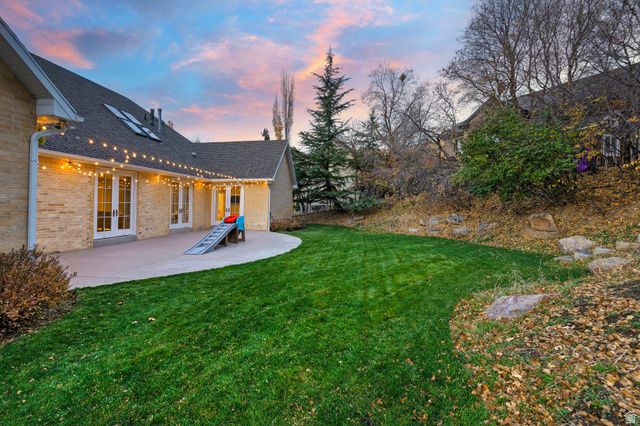 302 SUMMERMEADOW CIR, Bountiful, UT 84010