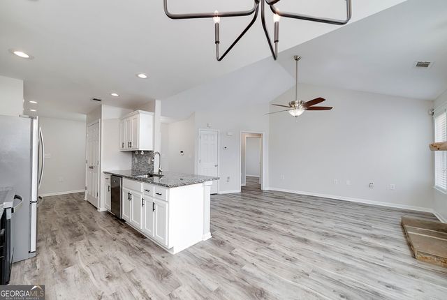524 Leguin Mill Road, Locust Grove, GA 30248