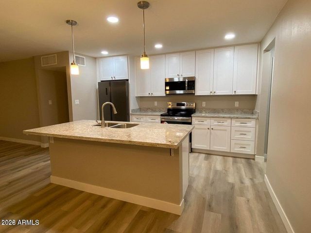 1814 E RANDALL Drive, Tempe, AZ 85281