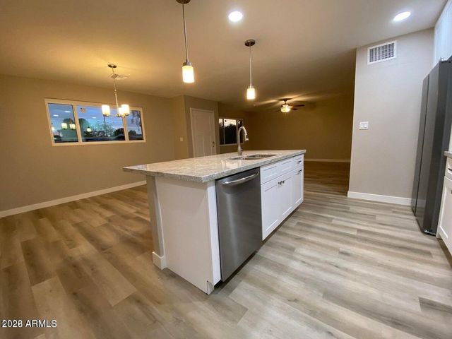 1814 E RANDALL Drive, Tempe, AZ 85281