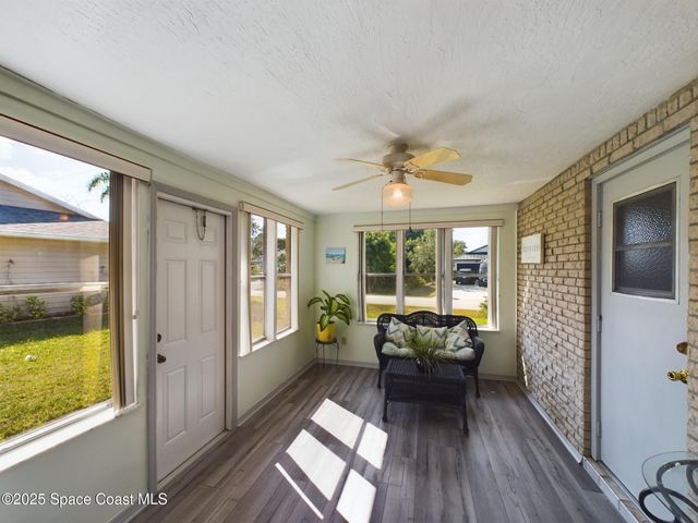 831 Clearmont Street, Sebastian, FL 32958