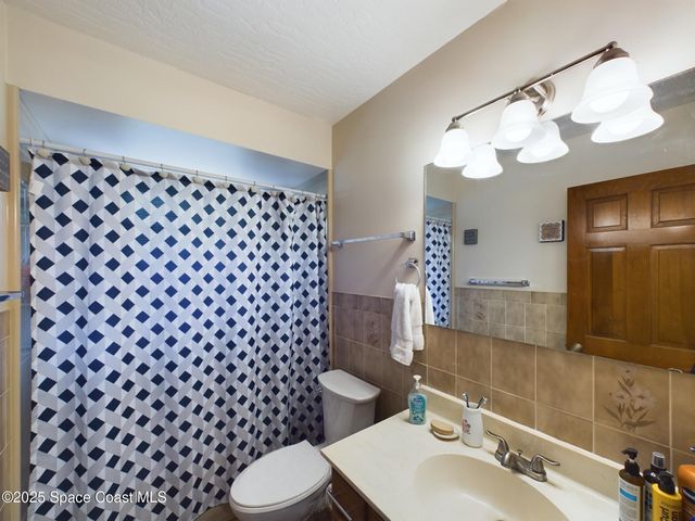 831 Clearmont Street, Sebastian, FL 32958