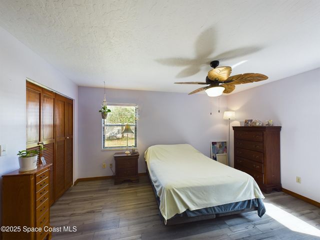 831 Clearmont Street, Sebastian, FL 32958