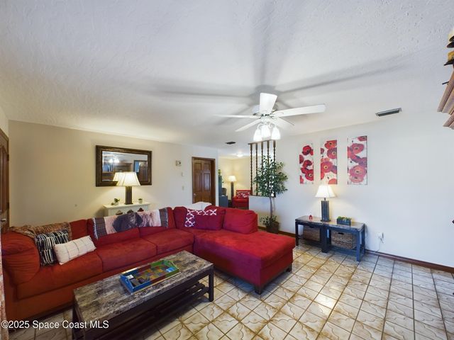 831 Clearmont Street, Sebastian, FL 32958