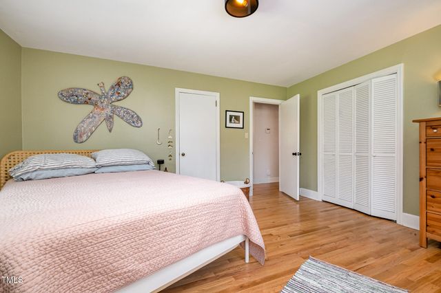 2524 Indian Trail, Durham, NC 27705