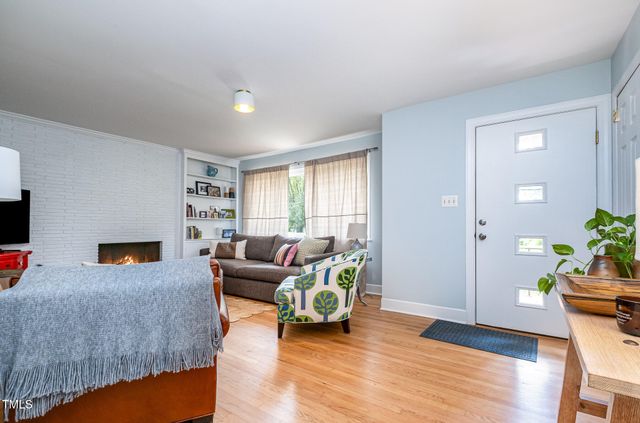 2524 Indian Trail, Durham, NC 27705