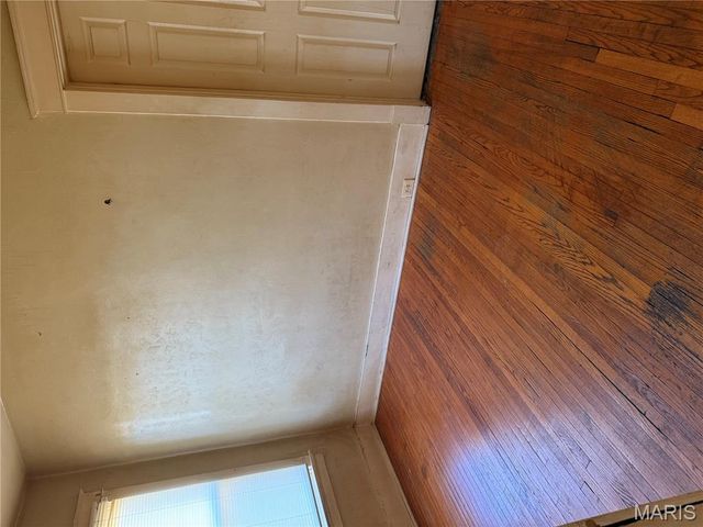 1025 Hornsby Avenue, St Louis, MO 63147