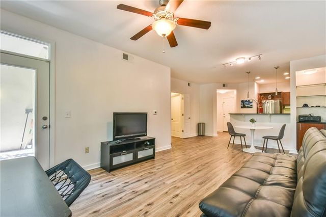 390 17th Street 2067, Atlanta, GA 30363