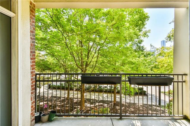 390 17th Street 2067, Atlanta, GA 30363