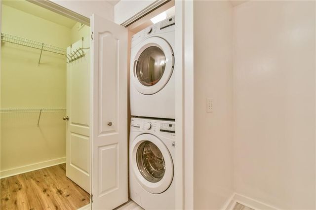 390 17th Street 2067, Atlanta, GA 30363