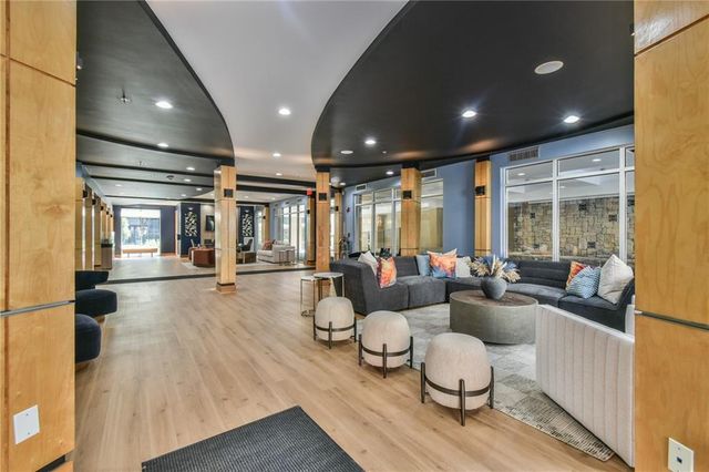 390 17th Street 2067, Atlanta, GA 30363