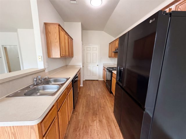 5432 Nuthatch Street, Dallas, TX 75236