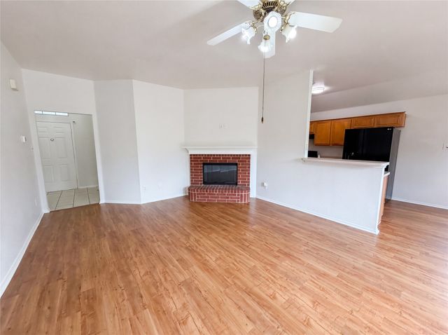5432 Nuthatch Street, Dallas, TX 75236