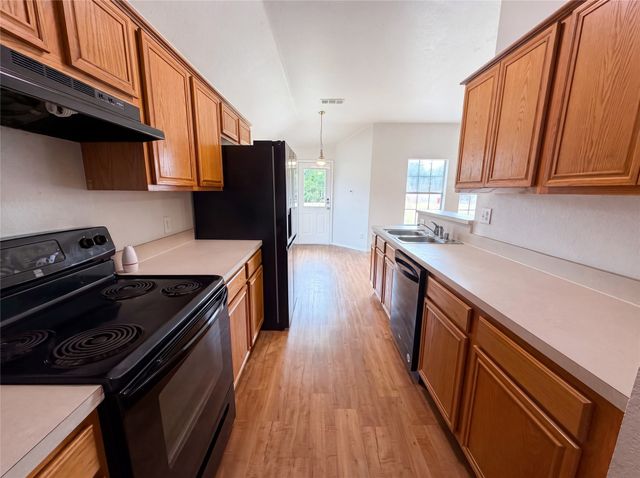 5432 Nuthatch Street, Dallas, TX 75236
