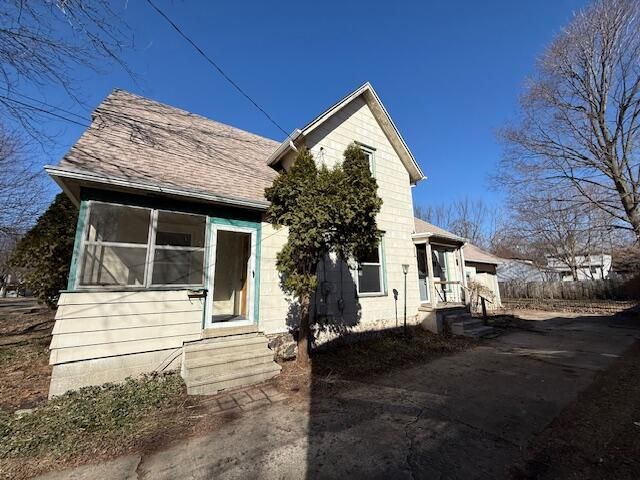 141 Bates Street, Jackson, MI 49202