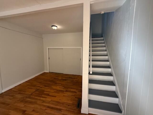 141 Bates Street, Jackson, MI 49202