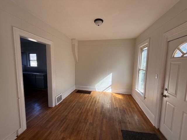 141 Bates Street, Jackson, MI 49202