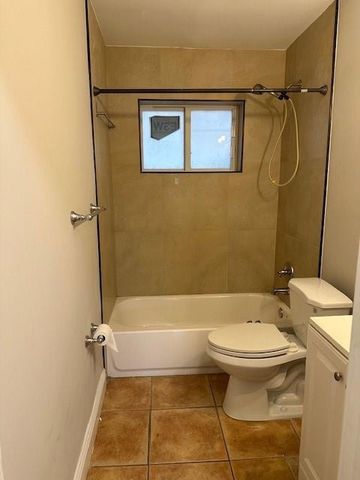 1440 MIAMI Road 9, Fort Lauderdale, FL 33316