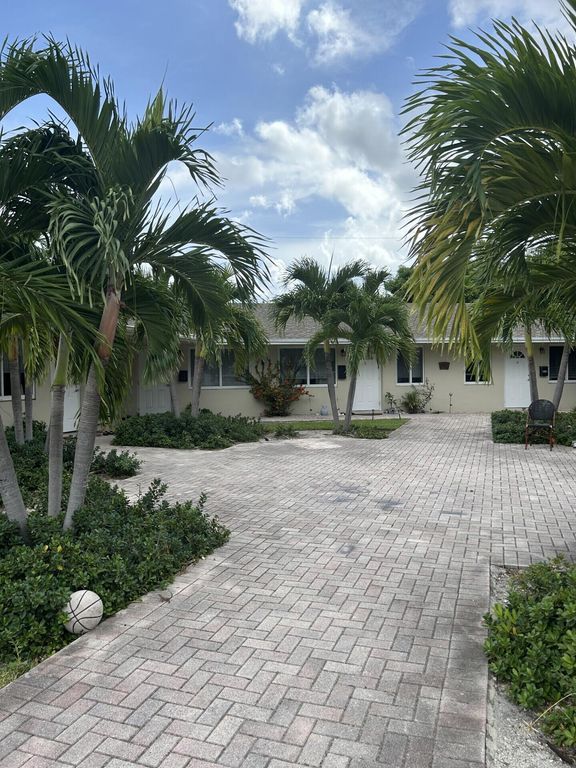 1440 MIAMI Road 9, Fort Lauderdale, FL 33316