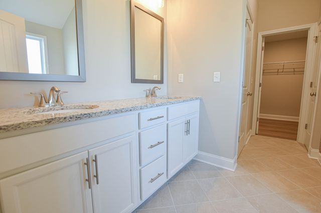 1113 Henry Place Boulevard, Clarksville, TN 37042