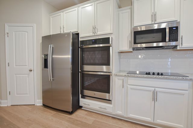 1113 Henry Place Boulevard, Clarksville, TN 37042