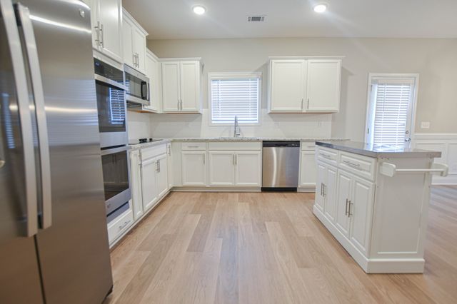 1113 Henry Place Boulevard, Clarksville, TN 37042