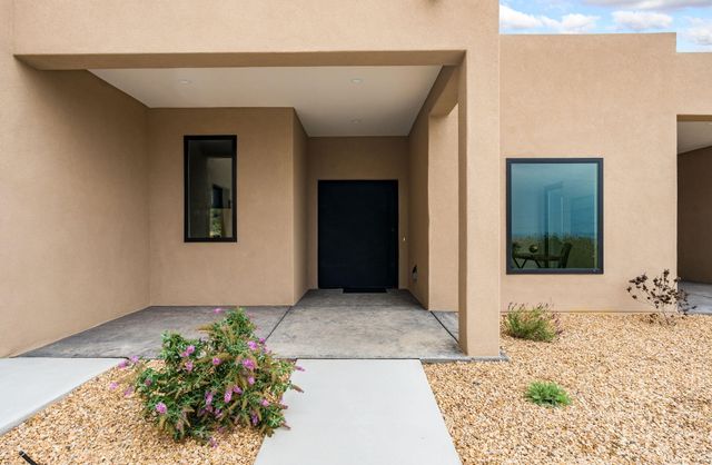 10 Rainbow Valley Road, Placitas, NM 87043