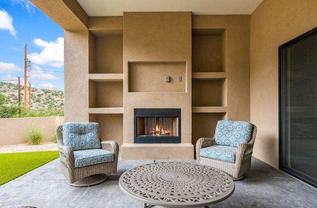 10 Rainbow Valley Road, Placitas, NM 87043