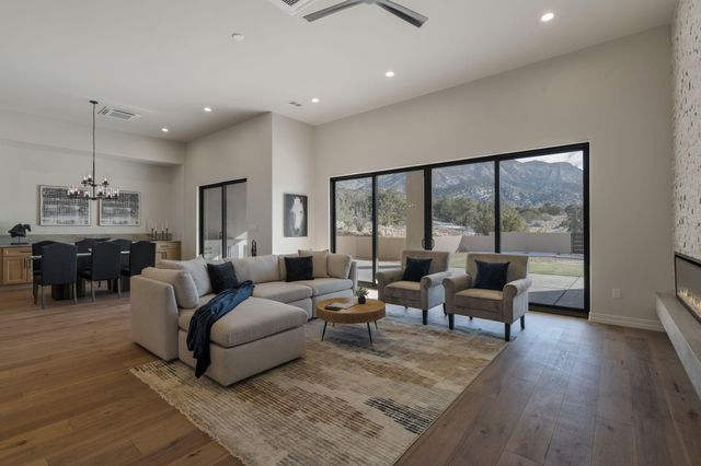 10 Rainbow Valley Road, Placitas, NM 87043