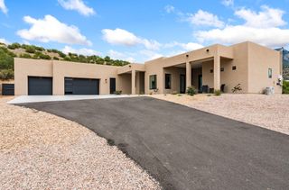 10 Rainbow Valley Road, Placitas, NM 87043