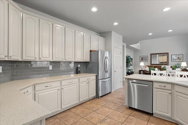 2701 Ashbrook Dr, Modesto, CA 95355