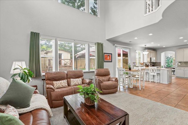 2701 Ashbrook Dr, Modesto, CA 95355