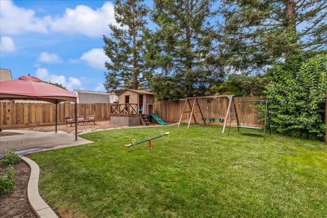 2701 Ashbrook Dr, Modesto, CA 95355