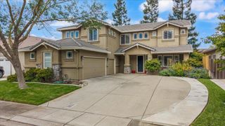 2701 Ashbrook Dr, Modesto, CA 95355