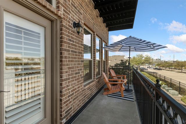 4021 Winsor Drive, Farmers Branch, TX 75244