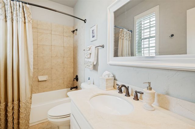 4021 Winsor Drive, Farmers Branch, TX 75244