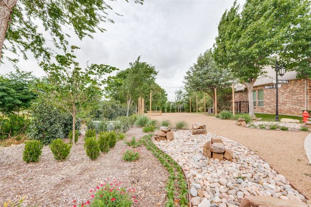 4021 Winsor Drive, Farmers Branch, TX 75244