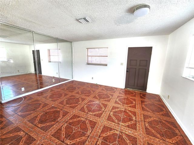 321 SW 1st Ct K-5, Pompano Beach, FL 33060