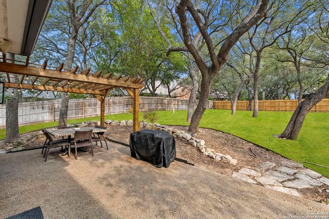 12 Inwood Bluff, San Antonio, TX 78248