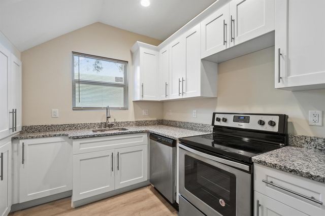 627 Bunker Road, West Palm Beach, FL 33405
