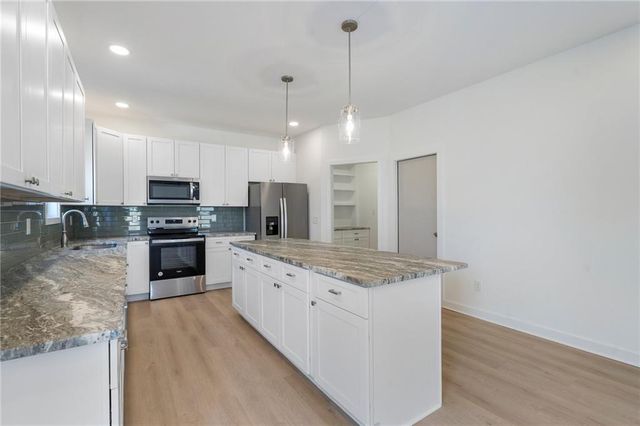 394 Poplar Springs Road, Hiram, GA 30141