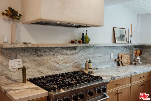 1560 S Calle Palo Fierro, Palm Springs, CA 92264