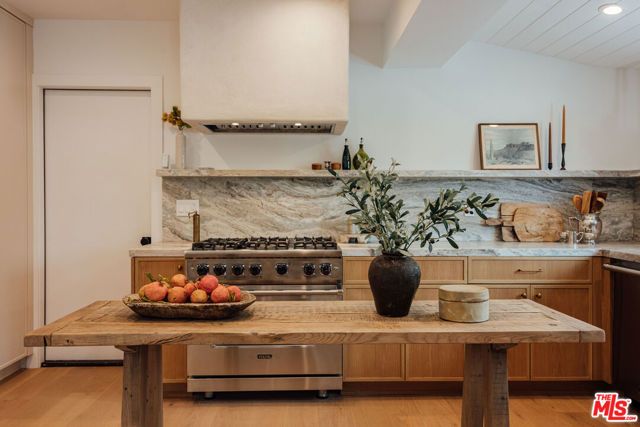 1560 S Calle Palo Fierro, Palm Springs, CA 92264