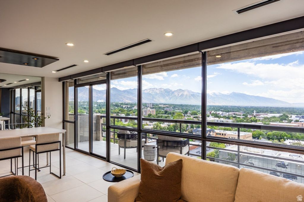 560 E SOUTH TEMPLE #1001, Salt Lake City, UT 84102 — exterior