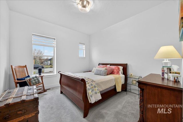 1911 N Willowick Ave, Eagle, ID 83616