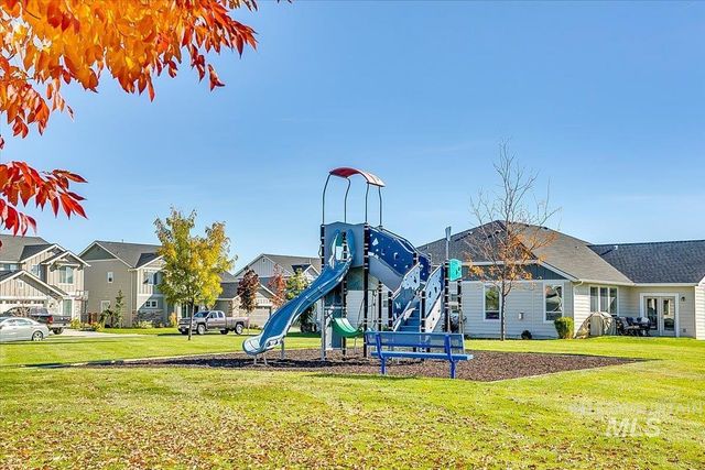 1911 N Willowick Ave, Eagle, ID 83616