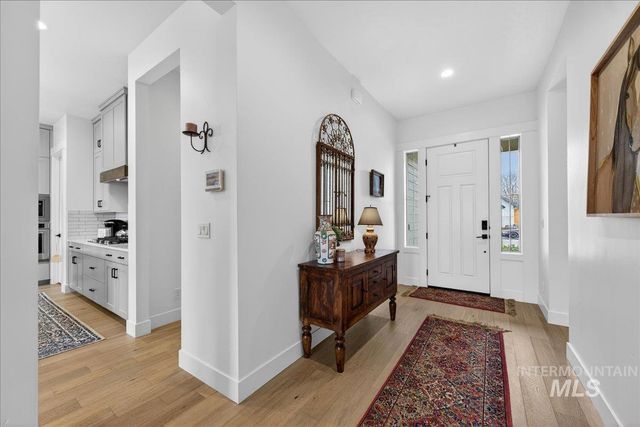 1911 N Willowick Ave, Eagle, ID 83616