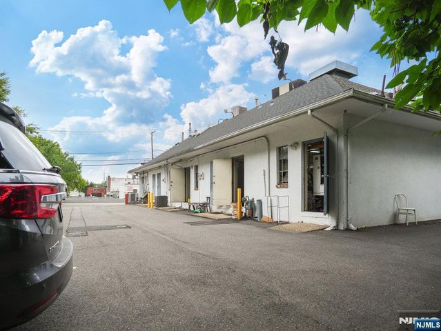 156 Broadway, Hillsdale, NJ 07642