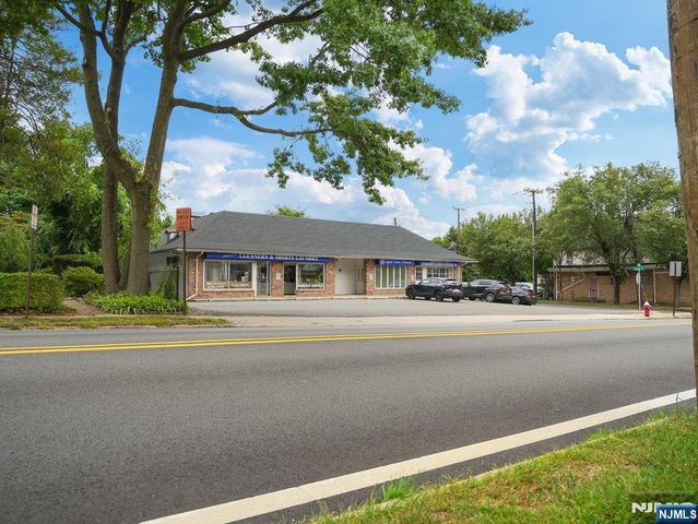 156 Broadway, Hillsdale, NJ 07642