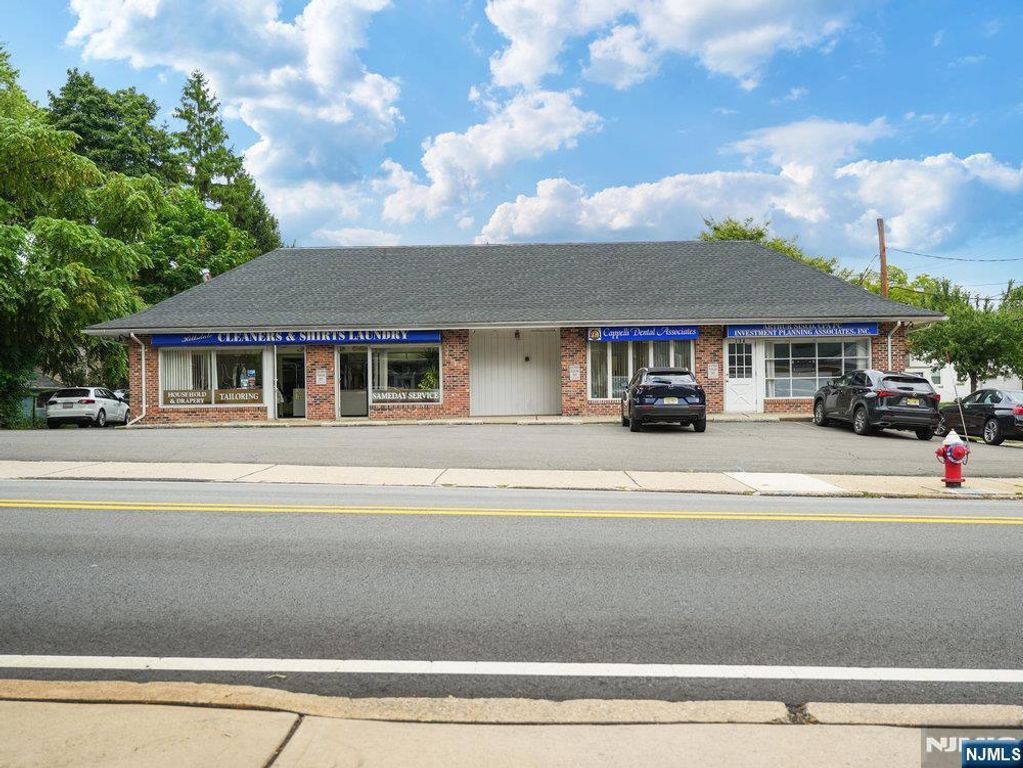 156 Broadway, Hillsdale, NJ 07642